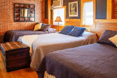 Image de Mega See Ny Now - Midtown 9 Bedrooms, 18 Beds, 5 Bathrooms, 2 Kitchens-Sleeps 35