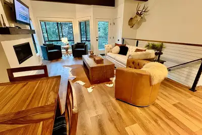 Image de Mountain Modern Chic Condo at Incline Village!