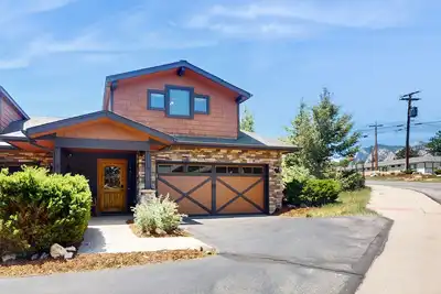 Image de Modern townhomes with Tv's, patio, & W/D - near Lake Estes