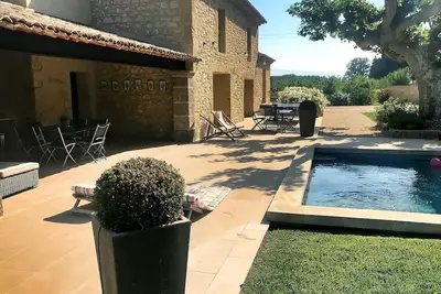 Image de Belle maison à Le Thor avec WiFi