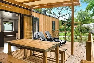 Image de Mobil-home | Premium | 2 Ch. | 4 pers. | Terrasse surélevée | Tv