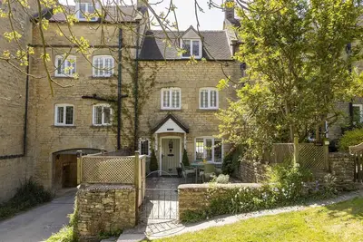 Image de Beautiful and characterful dog friendly holiday cottage - Archway House