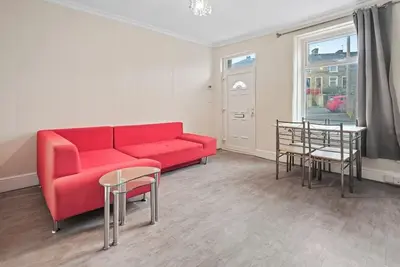 Image de Cozy 2b House w\/ Parking in Padiham, Burnley