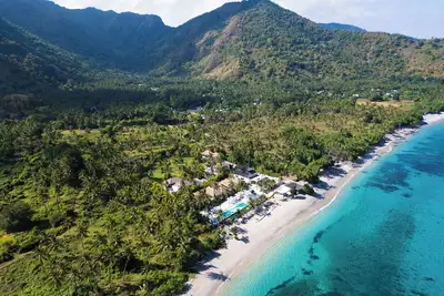 Image de Enchanting Lombok Lux beachresort with 2km of white sand-faced Bali Mount Agung