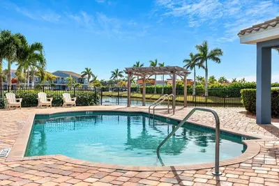 Image de Family Fun Beach Townhome w/ Pool, Bbq & Game Room! 🌊🏖️