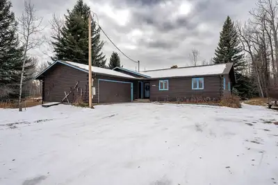 Image de Enjoy a peaceful retreat and a fisherman's dream on Rock Creek!