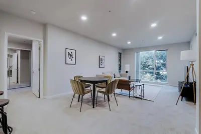 Image de Blueground | Santa Clara 2bd apartment