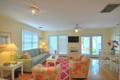 Image de Renovated Corner Unit