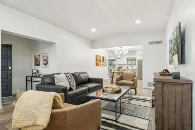 Image de Pool & Games | Peaceful Neighborhood
