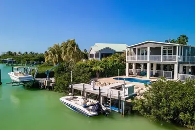 Image de Villa Serenity At Sombrero Private Pool Spa Dock