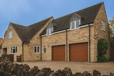 Image de Glasfryn - sleeps 10 guests in 5 bedrooms