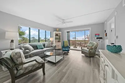Image de Recently Remodeled 2 Bedroom Condo on Sanibel with Gulf Views! !