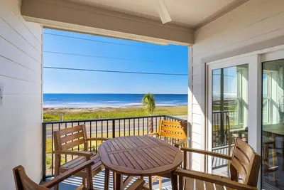 Image de 🌅Snowbird Retreat-Walk to Beach, Pets Welcome! 4br Blue Bay Getaway🌅