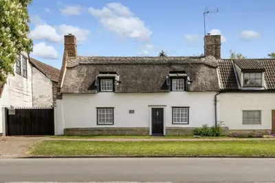 Cottage-d'exception-Salle de bain et douche-Vue sur la cour-Cozy Cottage