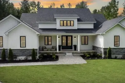 Image de Modern Farmhouse-luxe&comfort\n\n
