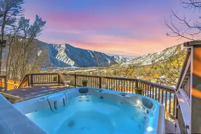 Image de Hot Tub, Game Room w/ Mountain Views Near Town