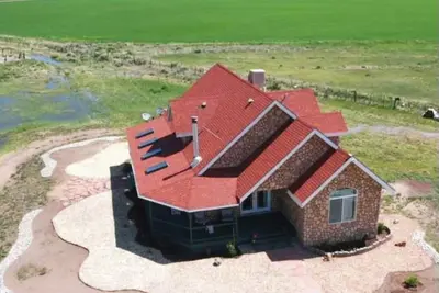 Image de Spacious 4-bedroom estate. Where luxury and convenience meets in Alamosa, Co. \n