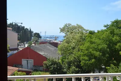 Image de Two Bedroom Apartment with Balcony and Sea View