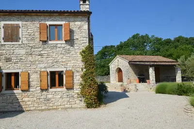 Majestic Rustical Kanfanar Villa with Pool - Four Bedroom Villa with Pool