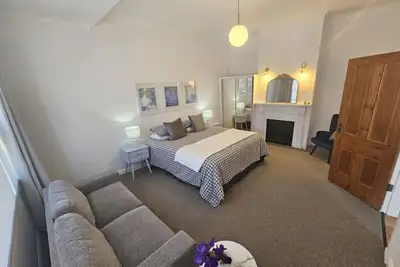 Image de RoseIris Cottage - City Charm