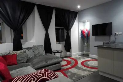 Image de 2Bed Apt Sleeps 4-Near Meadows Park, Parking, Wifi