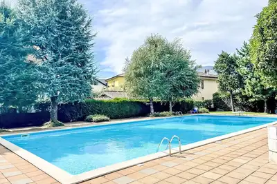 Image de Confortable appartement pour 5 personnes avec Wifi, piscine, Tv, patio, animaux admis et parking