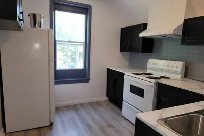 Image de 3 Bedrooms 5 mins to downtown with Free Parking