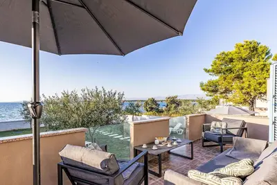 Image de Belle maison de vacances privée pour 6 personnes avec climatisation, Wifi, Tv et terrasse
