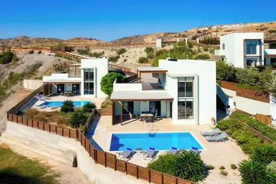 Gonos Villas C