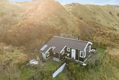 \"Sella\" - 600m from the sea by Interhome