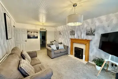 Image de Charming 2-bedroom apartment in Walsgrave Coventry with own entrance and garden