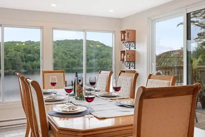 Image de Twin Lake Retreat - Hot Tub & Private Beach