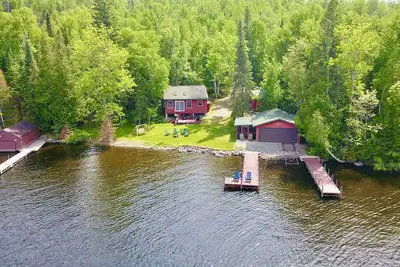 Image de New Peaceful Retreat/Frazer Bay w/2 bedrooms 1 bath, 2 docks, fits 3 boats, wifi