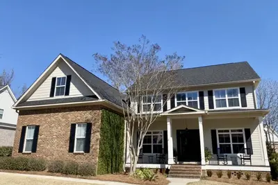 Image de Spacious 5 bedroom home in beautiful Riverwood Plantation.