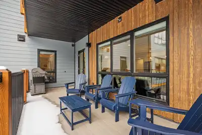 Image de Rockies Retreat: Pool, Hot tub, Gym, Free parking