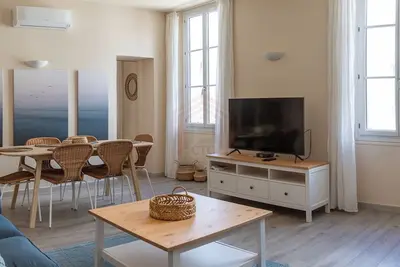 Image de Charming 3-bedroom apartment in delightful Cannes with Ac, WiFi