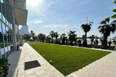 Image de Beachfront 2 Bedroom Apartment with full Ocean View