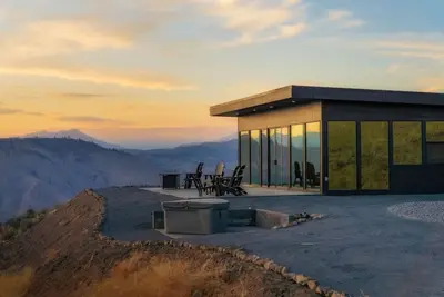 Image de Earthlight 4 - On Top of The World