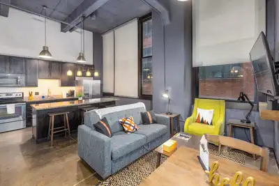 Image de King Bed - Heart of Pb - Jaw-Dropping Rooftop+Gym