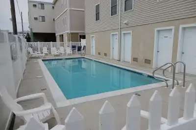 Image de Beachside Bliss w/ Pool, Deck, Views & Prime Location Close To Amusement Piers!