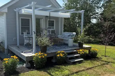 Image de Brand New House! ! Charming tiny home on small farm close to Schoodic Peninsula.