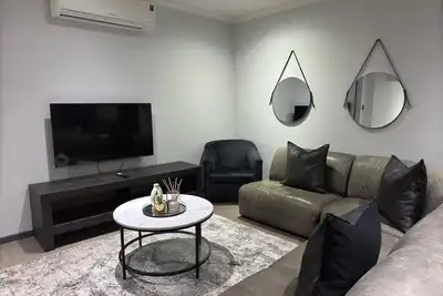 Image de 5-bedroom Home in Cape Town near Haazendal Wine Estate