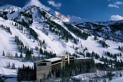 Image de Ski-in\/Ski-out Luxury Hotel & Spa @Snowbird: Cliff Lodge 1 bedroom suite