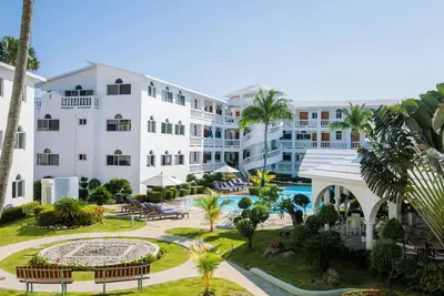 Image de 2bed Condo by Surf Beach