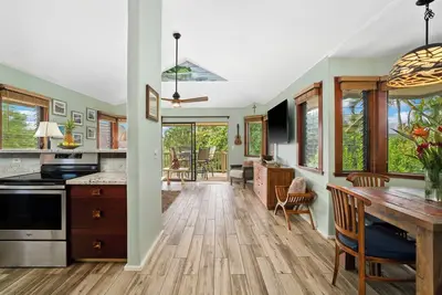 Image de Nestled in Unbeatable Location, offering a rare Combination of Comfort & Beauty