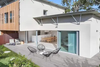 Image de Beautiful Home in the Heart of Byron Bay