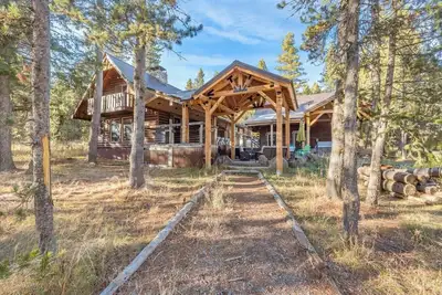 Image de Targhee Cottage-Cheerful 3bedroom cabin w/ hot tub
