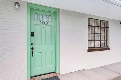 Image de Historic Blue Ridge Tourist Court - Queen Plus