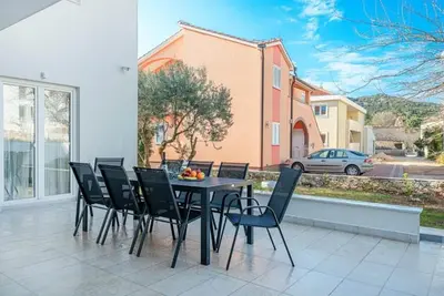 Image de Exclusive Retreat with Private Pool in Novalja - Five Bedroom Villa