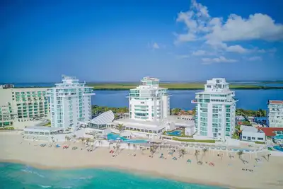 Image de Ph Combo #3120: 11 bedrooms, 9 baths sleeps 26